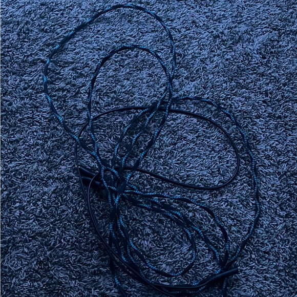 I’m selling ps4 and ps4 extras/stuff